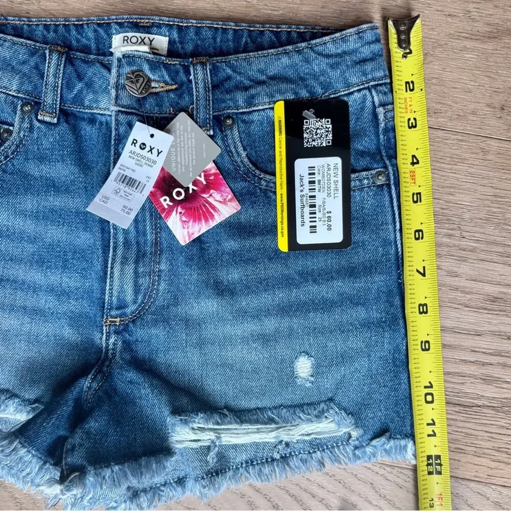 NWT Roxy high rise Blue wash distressed frayed cutoff Shorts size 25